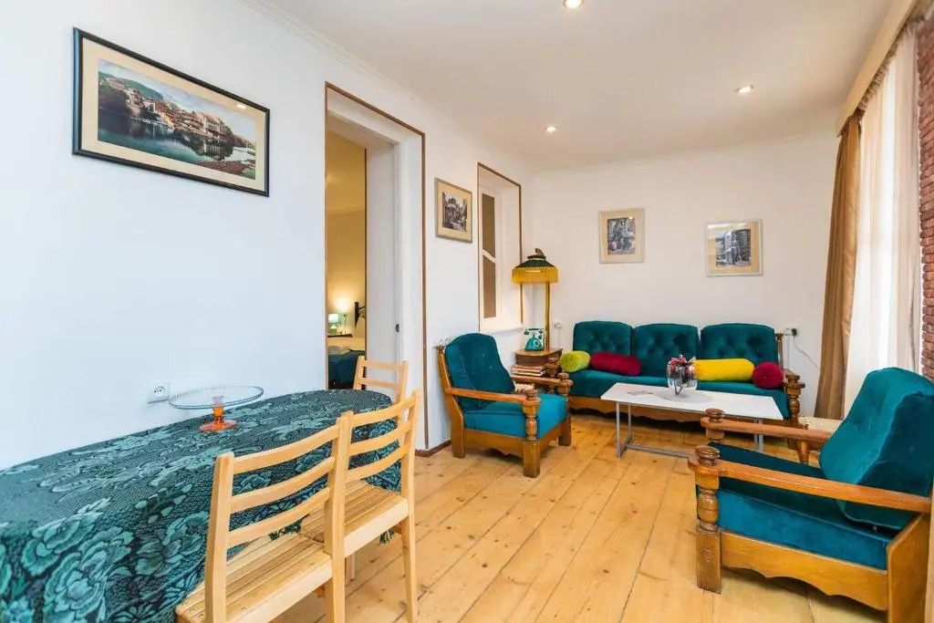 Wehost Apartment with Ethnic Design