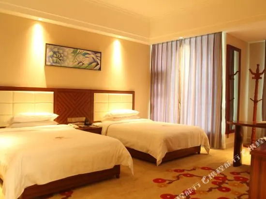 Pearl Bay Hotel