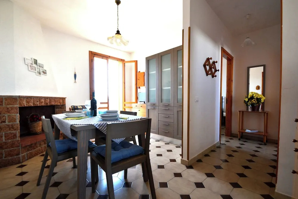Air-conditioned Yoko Holiday Home for 5 Guests