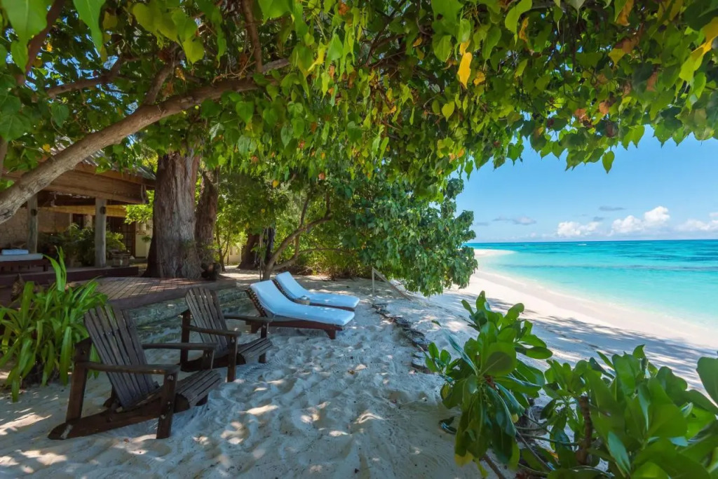Denis Private Island