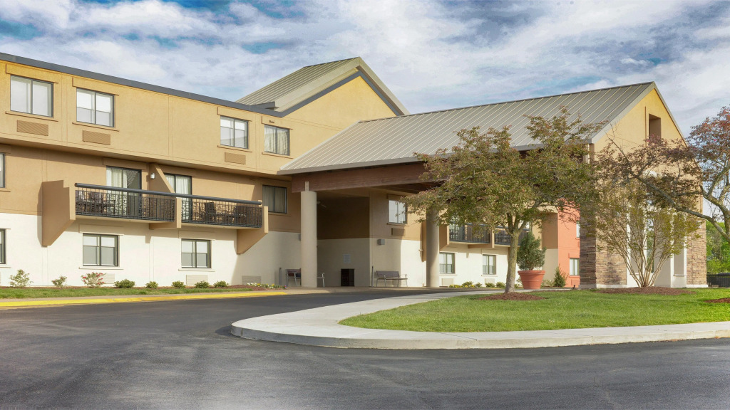Holiday Inn Express Nashville Airport by IHG