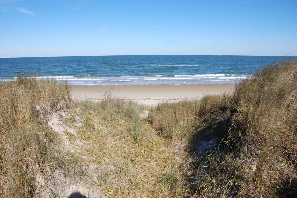 Luxury Beach Side Home 2 Bedroom Home by RedAwning