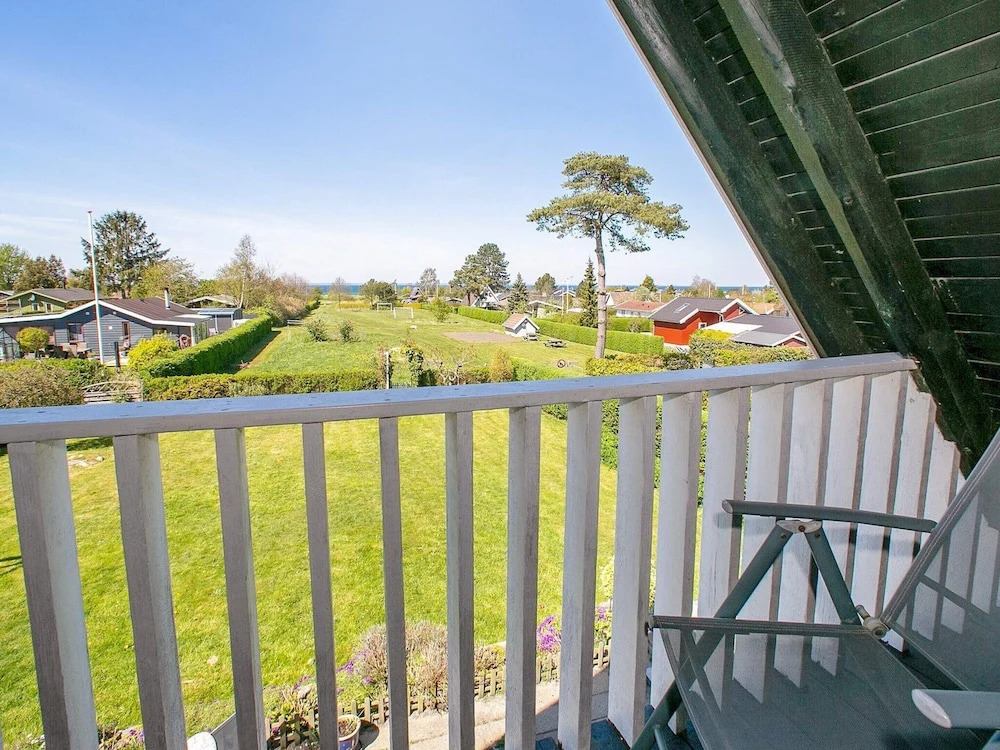 6 Person Holiday Home in Bogense