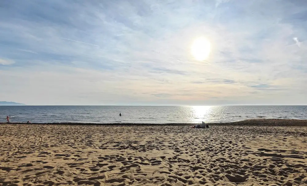 Sea view and ground floor Apartments le Dune
