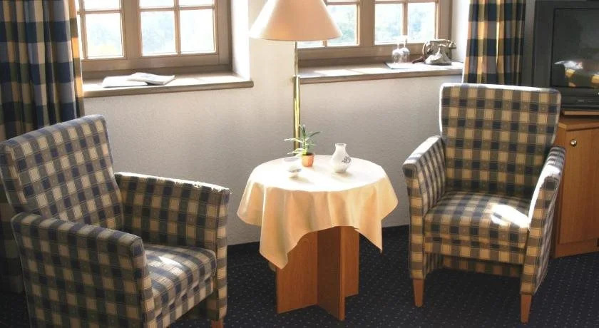 Schloss-gut-Hotel Jößnitz
