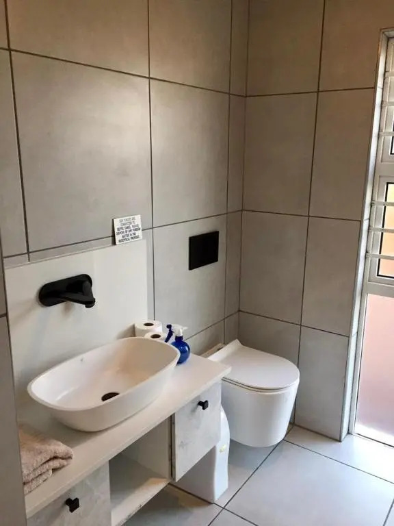 Kellys Beachfront Apartments