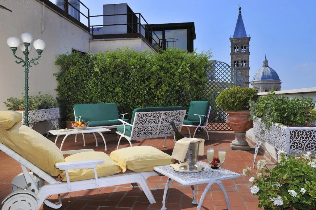 Hotel Mecenate Palace