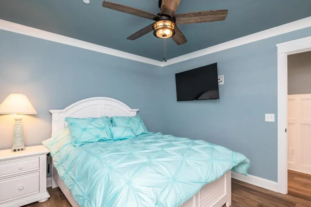 The Sandcastle by Oak Island Accommodations