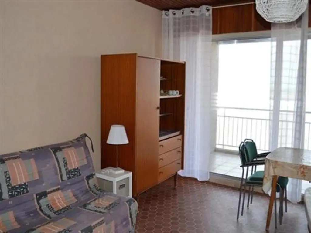 Appartement Saint-Gilles-Croix-de-Vie, 1 pièce, 4 personnes - FR-1-324-104