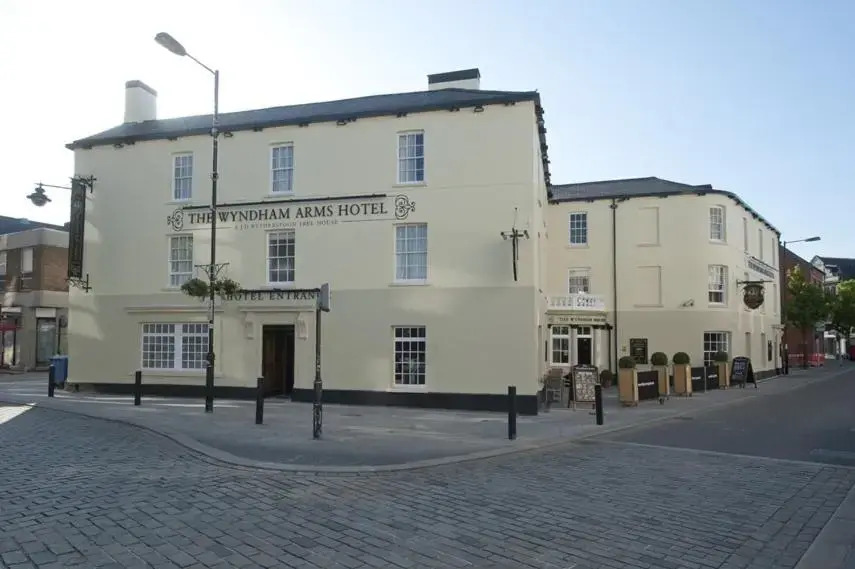 The Wyndham Arms-Wetherspoon