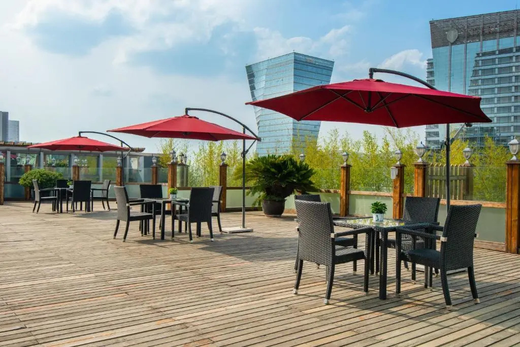 Holiday Inn Chengdu Century City-WestTower by IHG