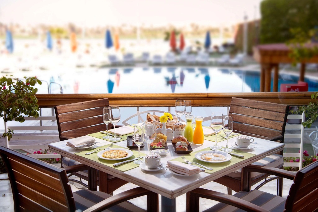 Sonesta St. George Hotel - Convention Center