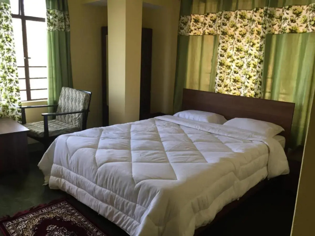 Hotel Himalaya Residency kanchenjunga view