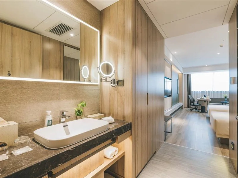 Atour Hotel Yiwu International Trade City