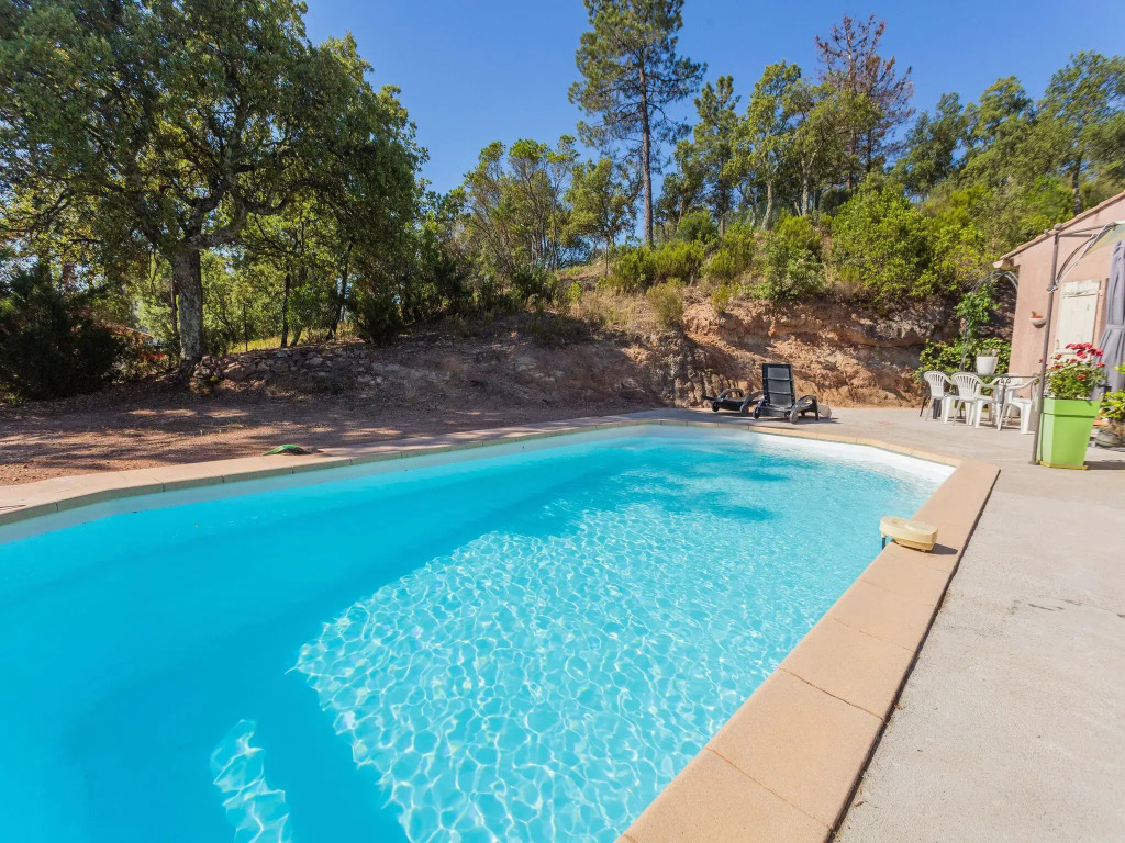 Villa in Vidauban with Pool and BBQ Terrace