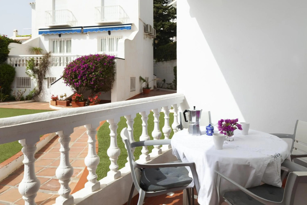 Bright spacious 1 bed apartment