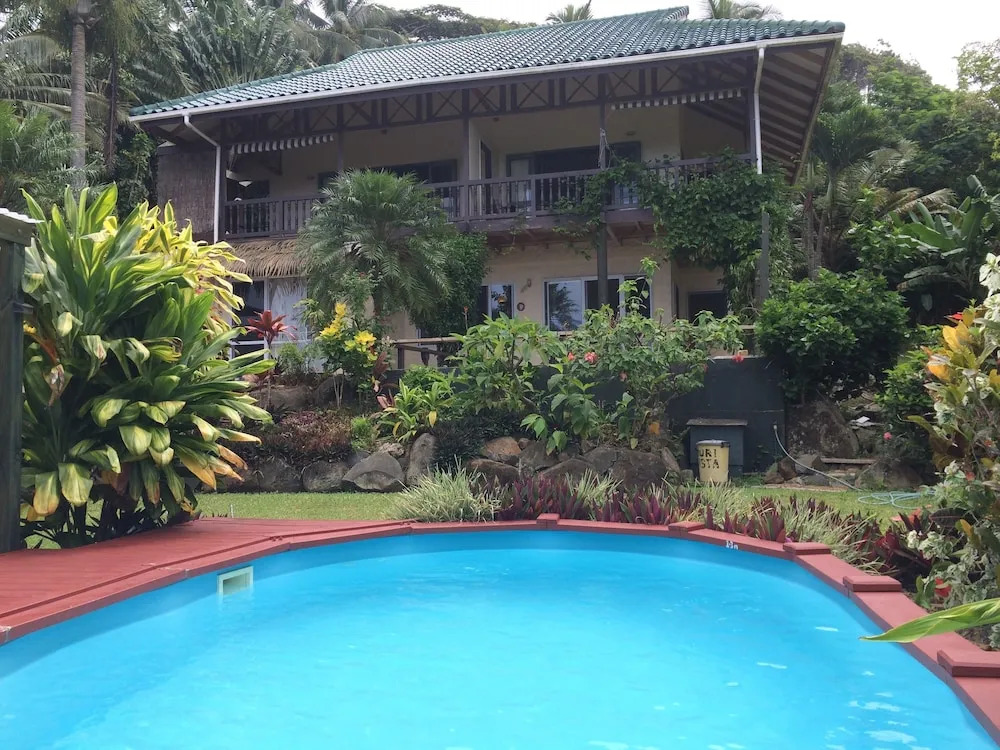 Muri Retreat Apartments