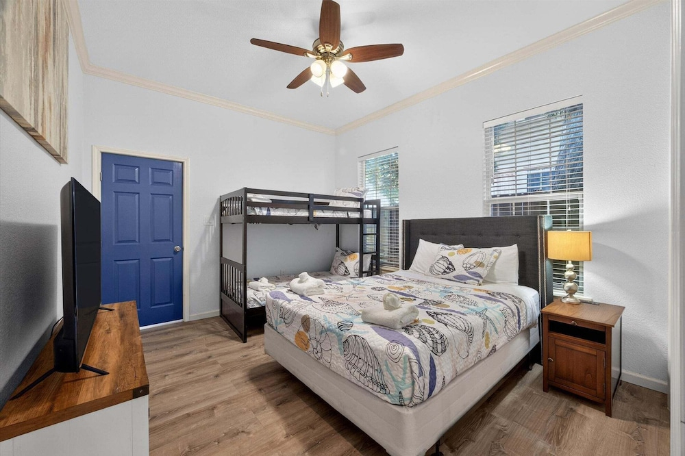 Seaglass Haven 2 Bedroom Home