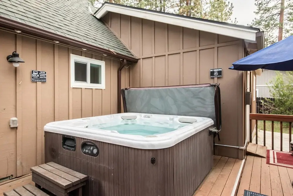 11 - Big Bear Wooded Wonder 3 Bedroom Cabin by RedAwning