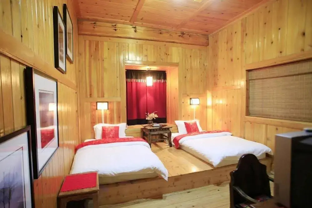Shangri-la Zhengyi Homestay