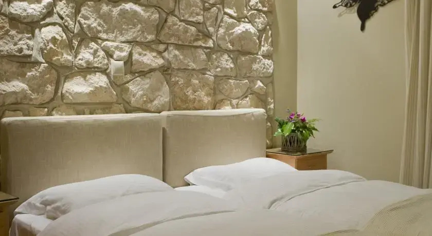 Nikoleta Hotel and Villas
