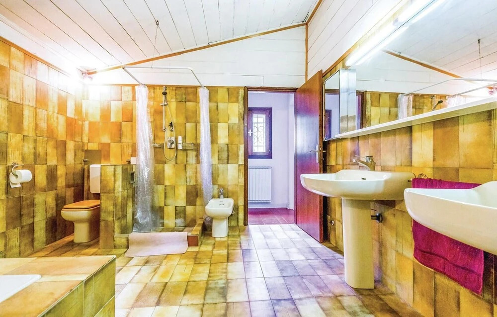 Amazing Home in Kostrena With Wifi and 4 Bedrooms