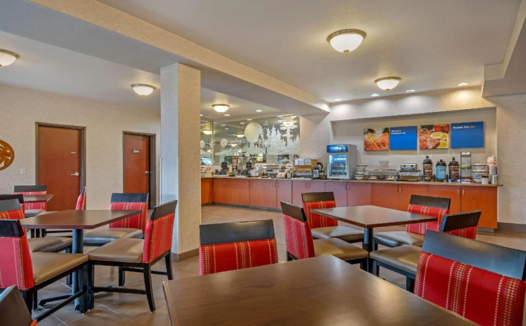 Comfort Inn & Suites Salem Northeast