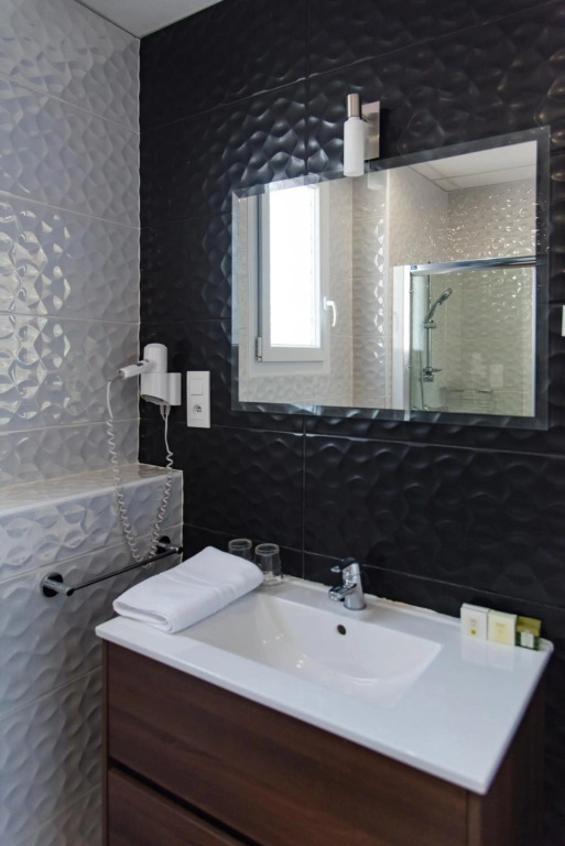 Logis Grand Hotel Pelisson