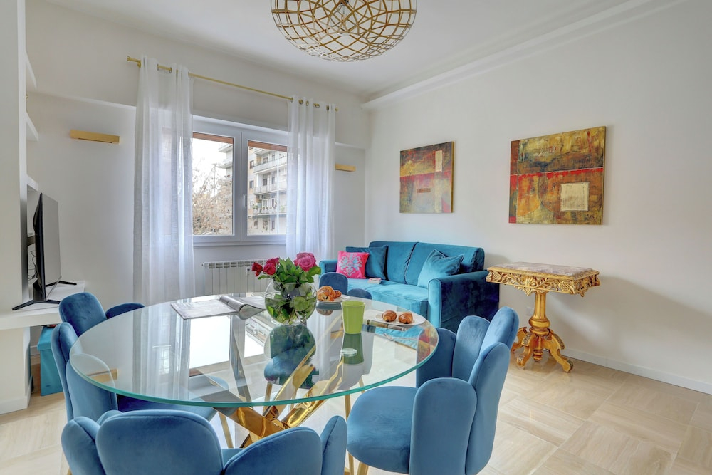 SAN GIOVANNI Appia Park - Stylish apartment with balcony - Metro A - 10 min City Center
