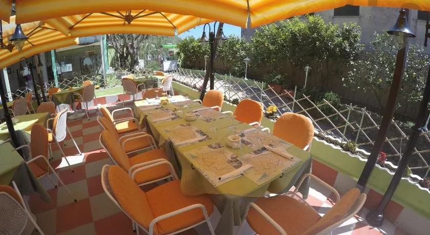 hotel la rondinella