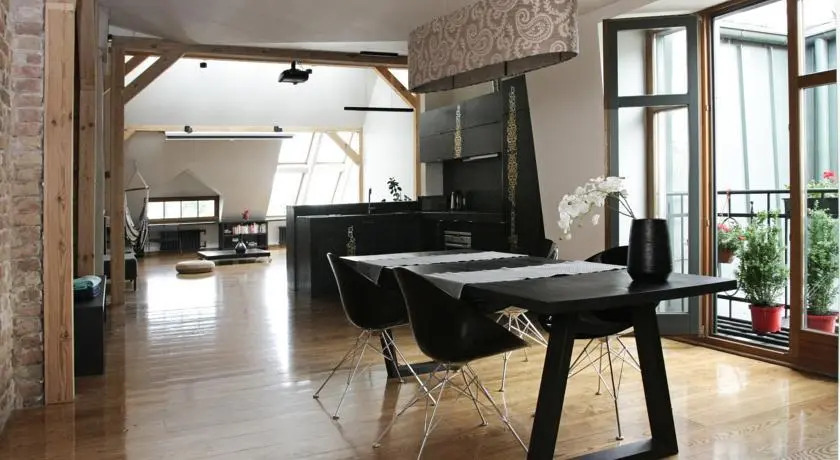 Spacious loft in Art Nouveau area