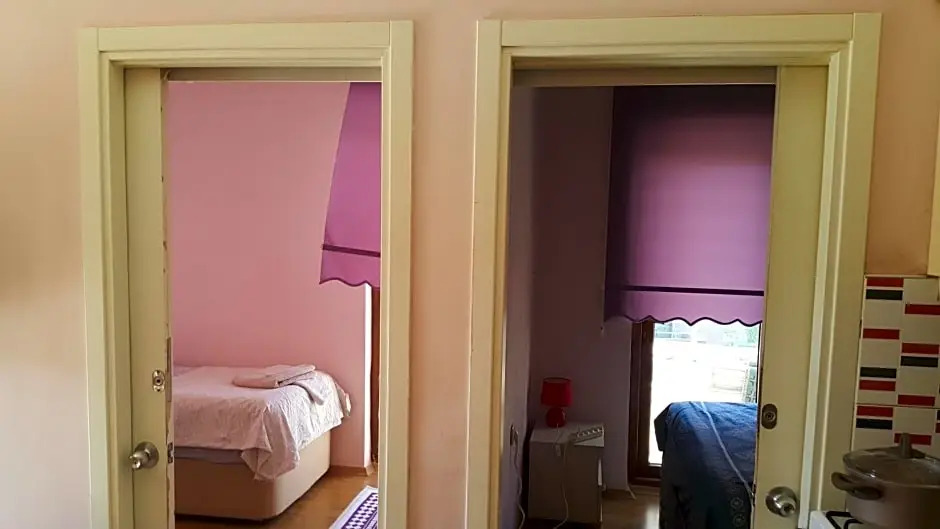 Private Rooms and Flats Apartments
