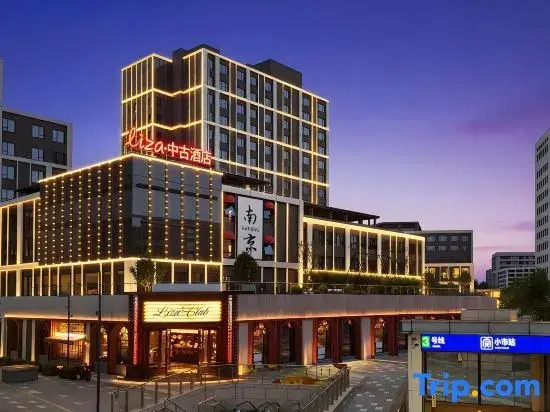 LIZA  HOTEL Republic-era Mansion