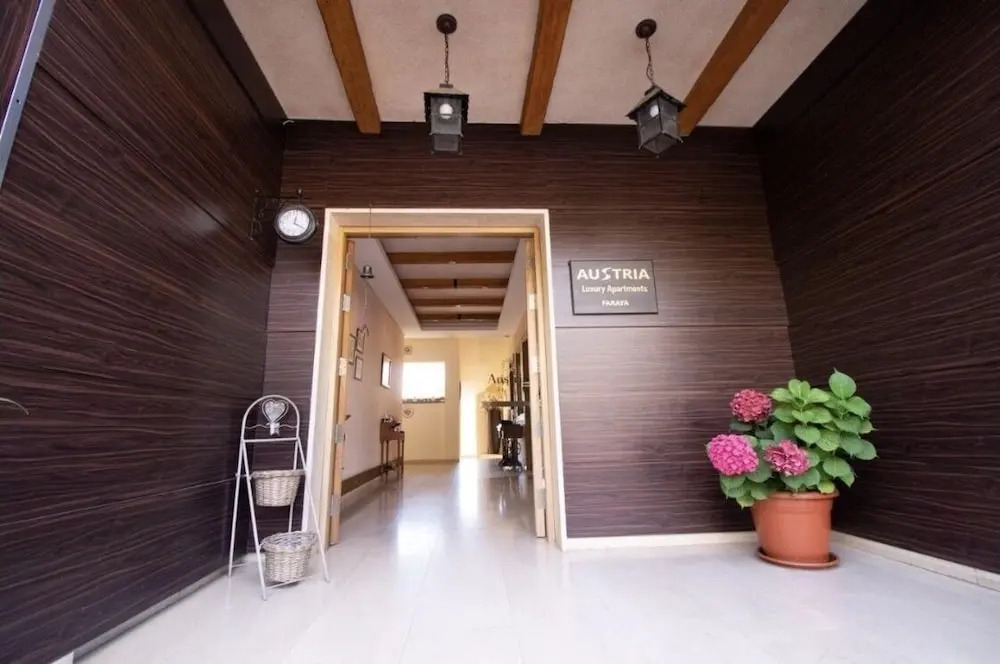 Austria Luxury Apartments, Faraya Hotel