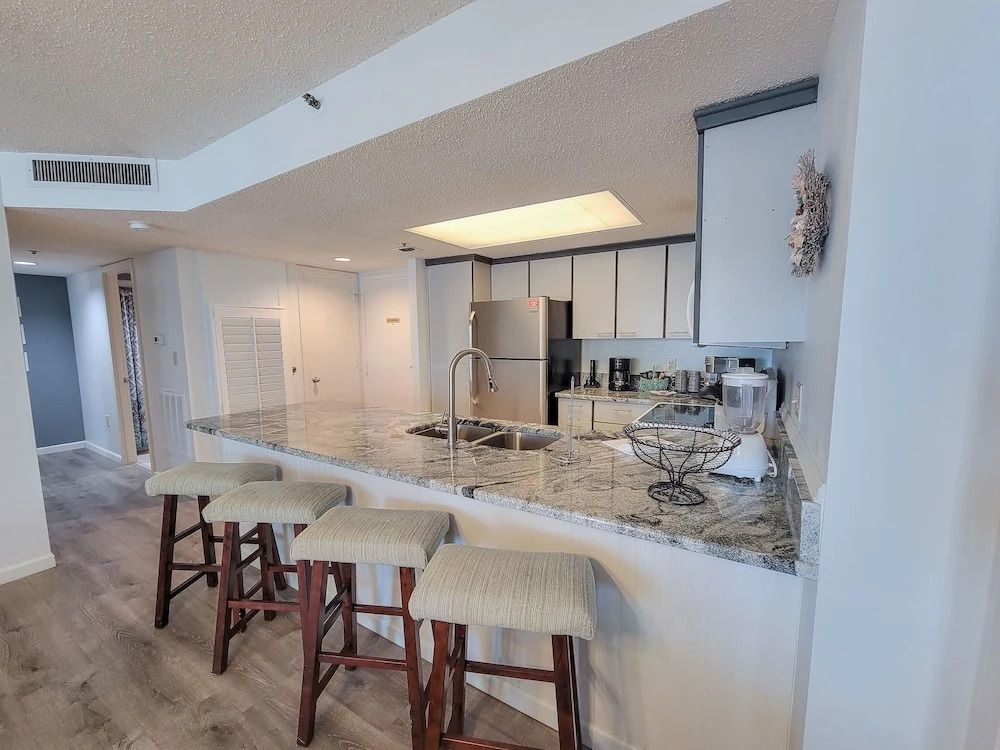 107 South Hampton 2 Bedroom Condo