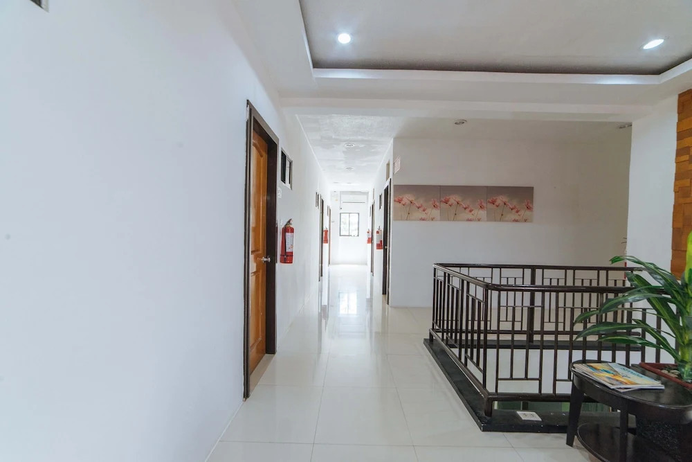 Palmera Garden Hotel by RedDoorz