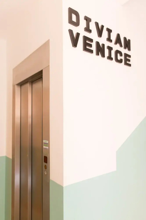 Divian Apartments