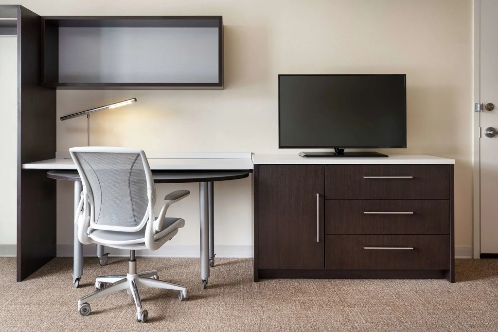 Home2 Suites by Hilton Anchorage / Midtown