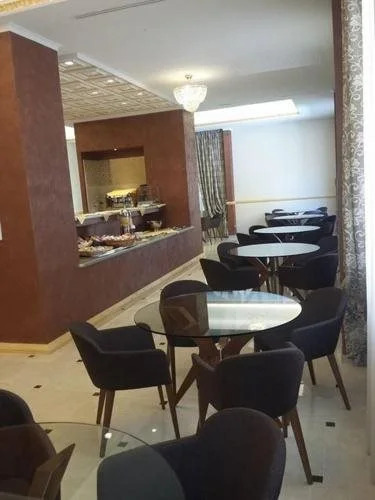 Hotel Jolly