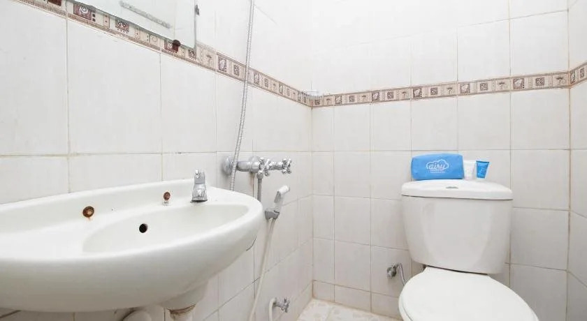 Airy Gajahmada 122 Semarang