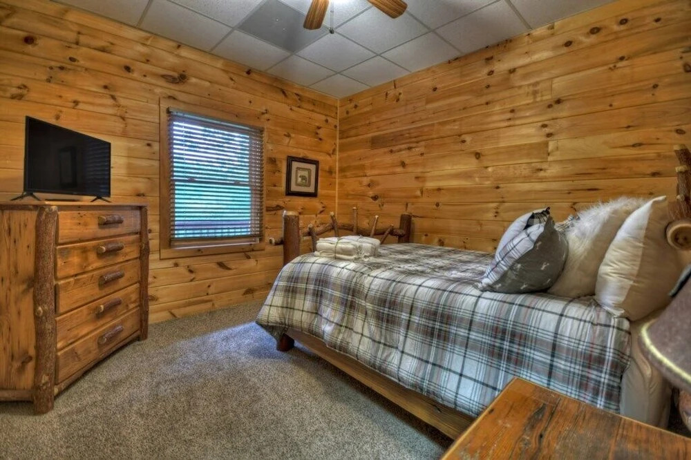 The Lone Star Cabin
