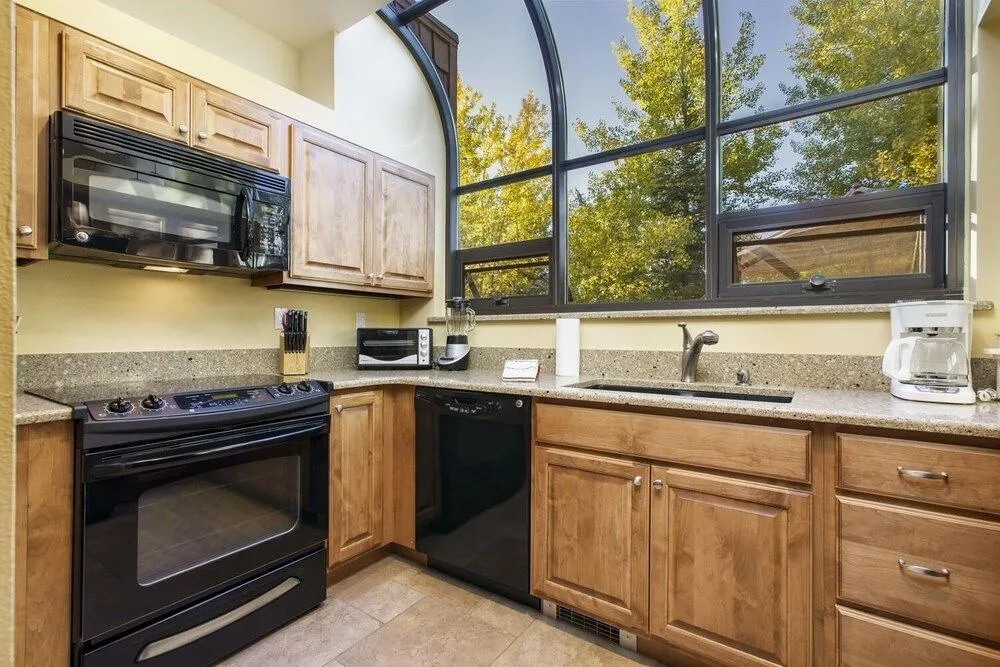 Creek Condos C-1 3 Bedroom Condo by RedAwning