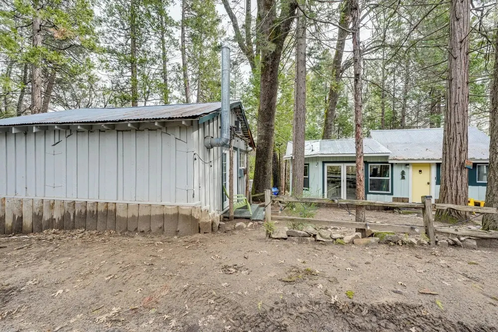 Serene Bass Lake Cabin Near Shopping & Dining!