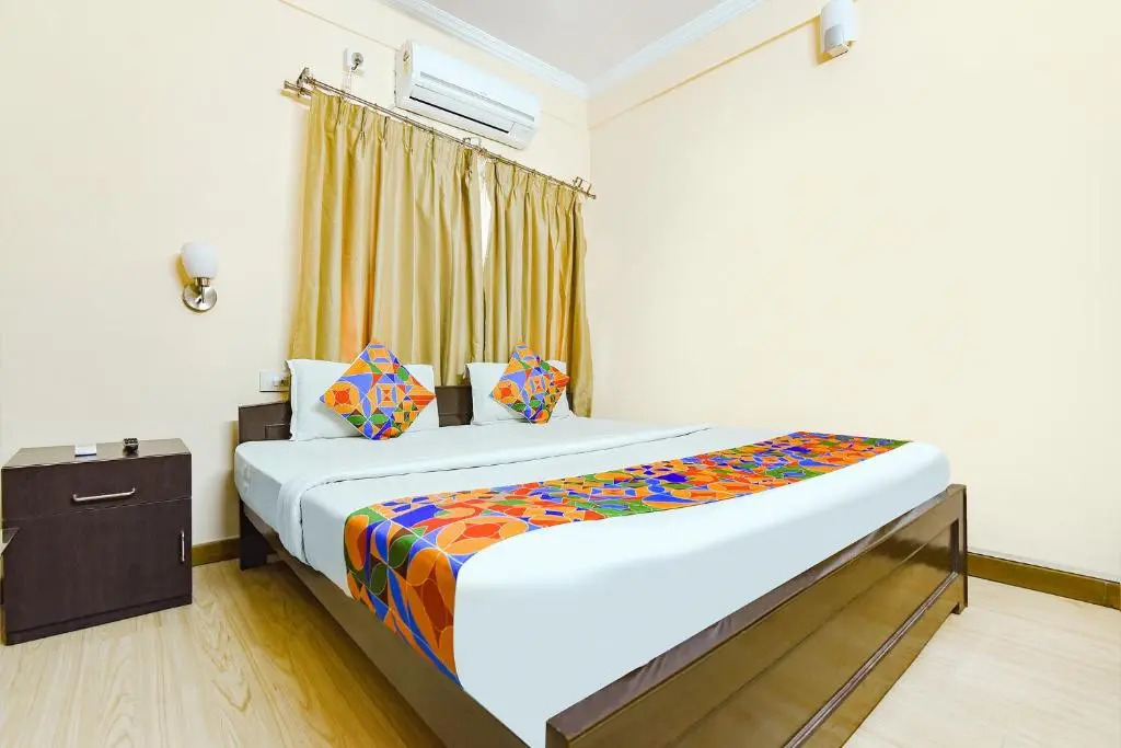 Fabhotel Dovers Inn