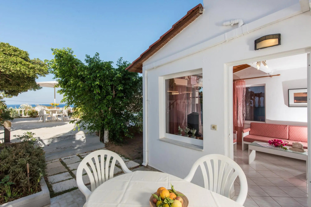 Rouladina Apt 4 in Stalos