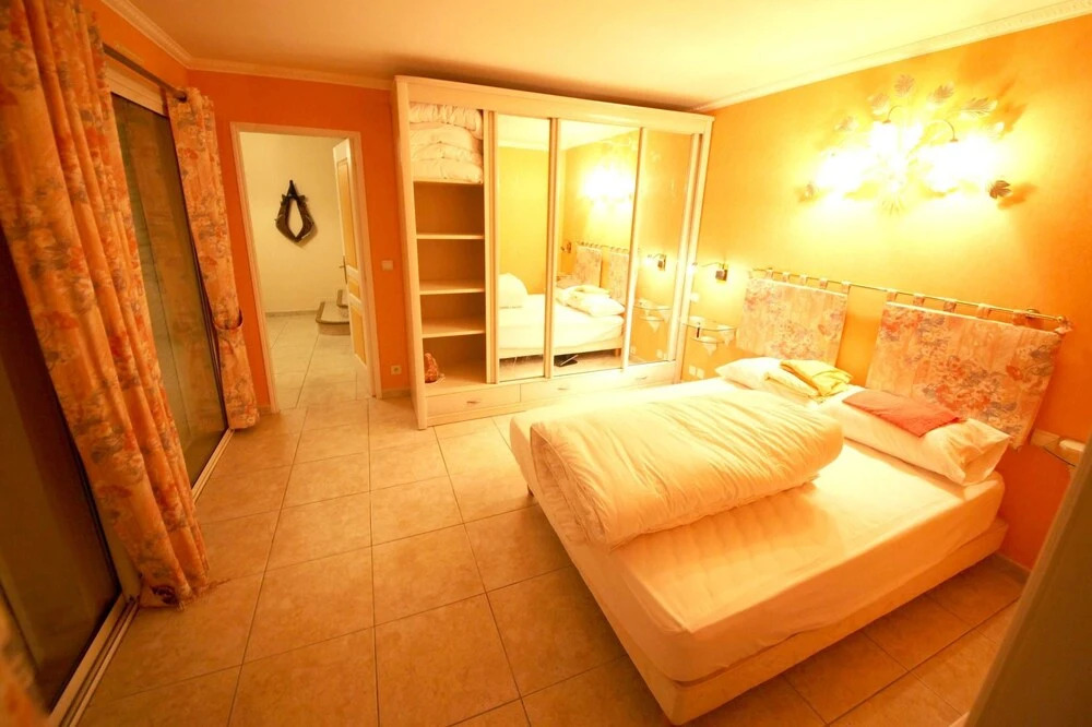 Villa With 3 Bedrooms in Fréjus, With Wonderful Mountain View, Private