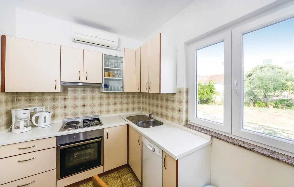 Nice Home in Sukosan With Wifi and 6 Bedrooms