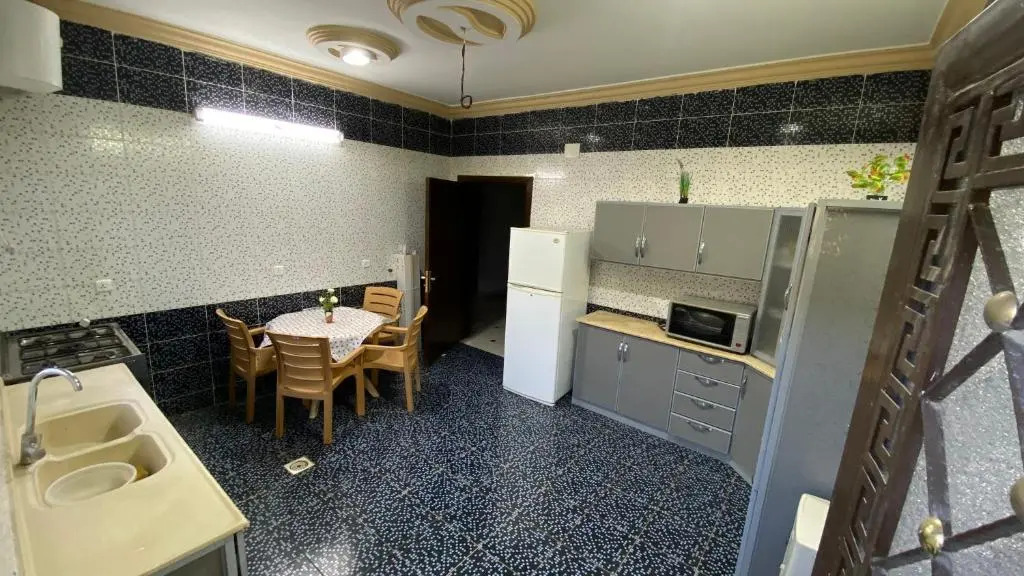 Naser Apartments