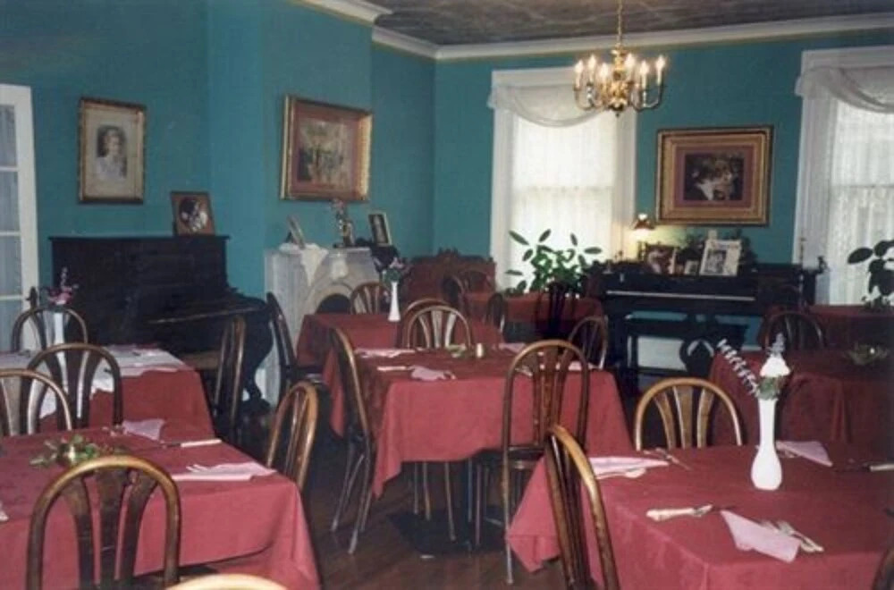 Russell-Cooper House