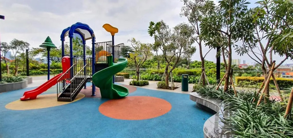 New Modern & Serene 2BR Apt Connected to Mall